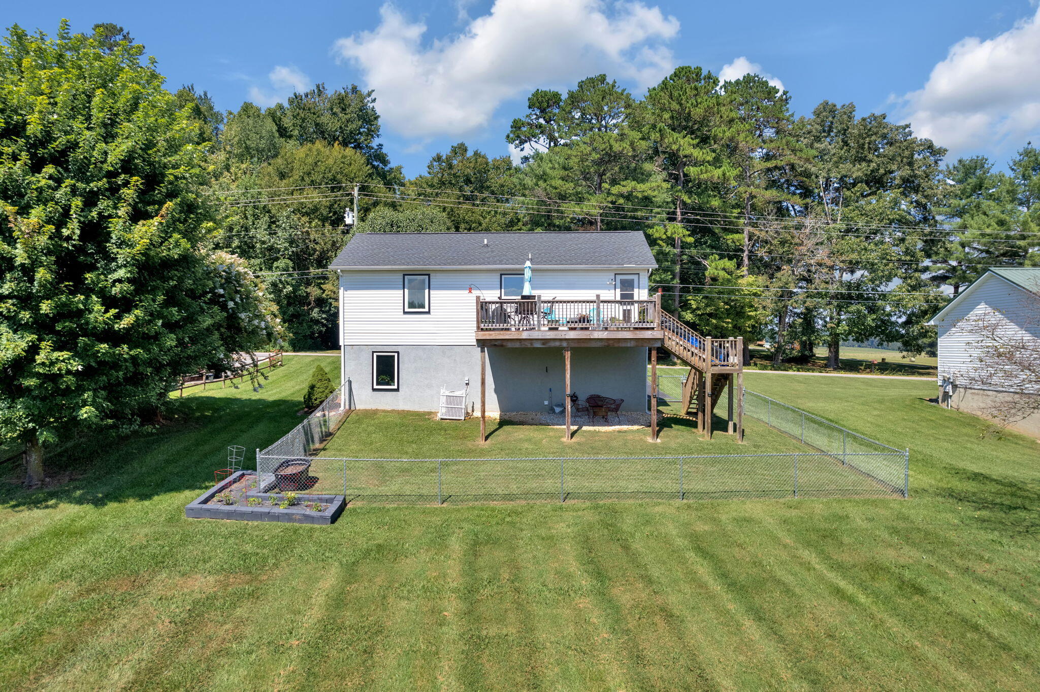 672 Riverside Road Bluff City, TN 37618 - Photo 23 of 27 23-web-or-mls-DJI_0764