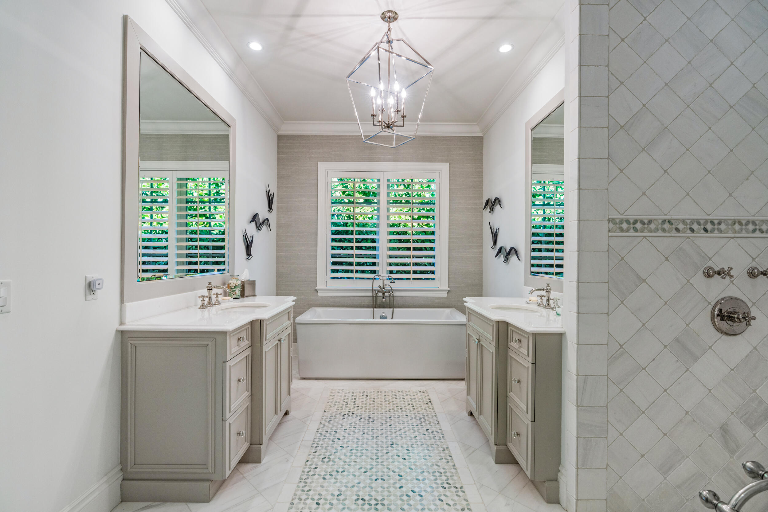 155 Beacon Lane Jupiter Inlet Colony, FL 33469 - Photo 25 of 57 Primary Bath