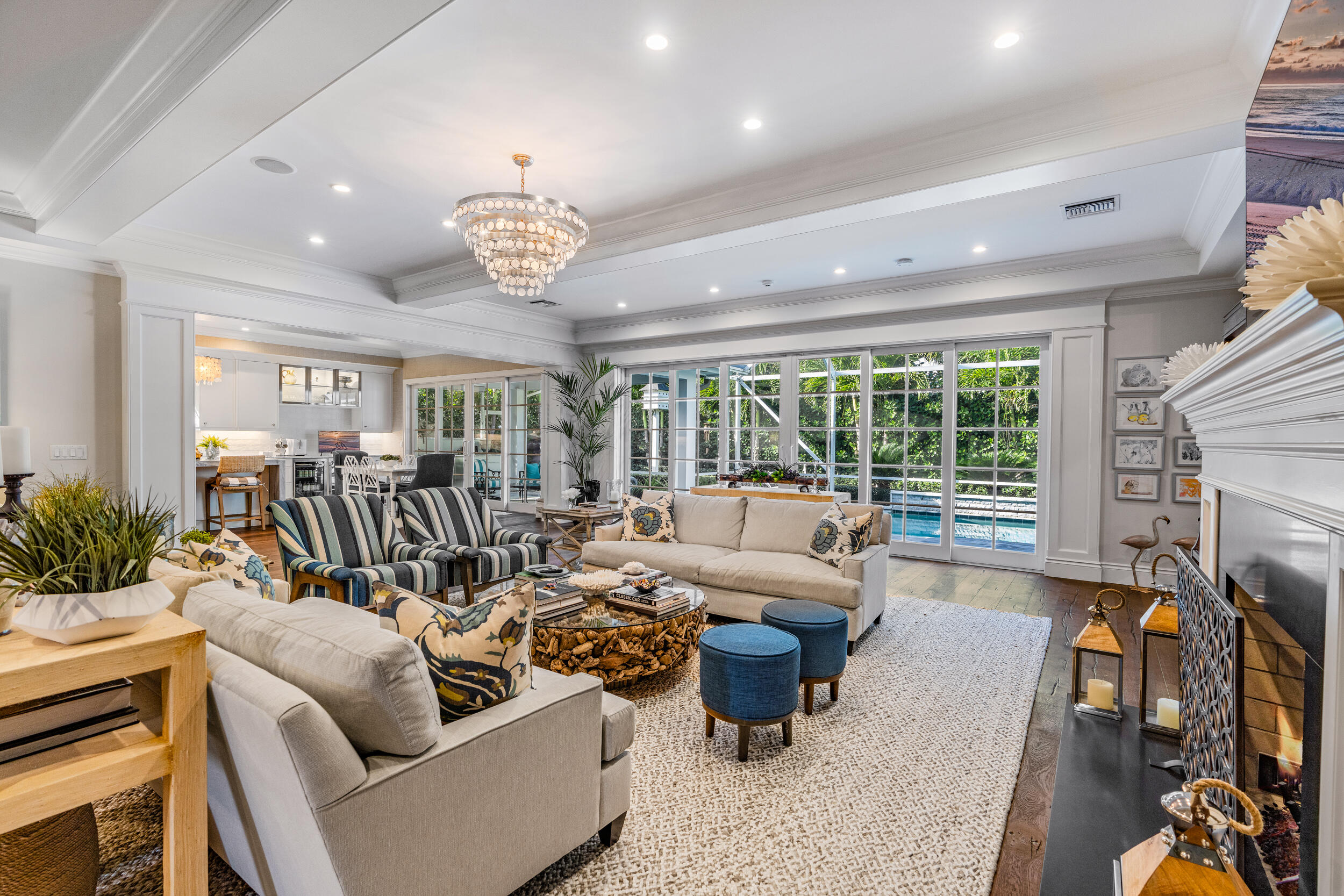 155 Beacon Lane Jupiter Inlet Colony, FL 33469 - Photo 9 of 57 Living Room