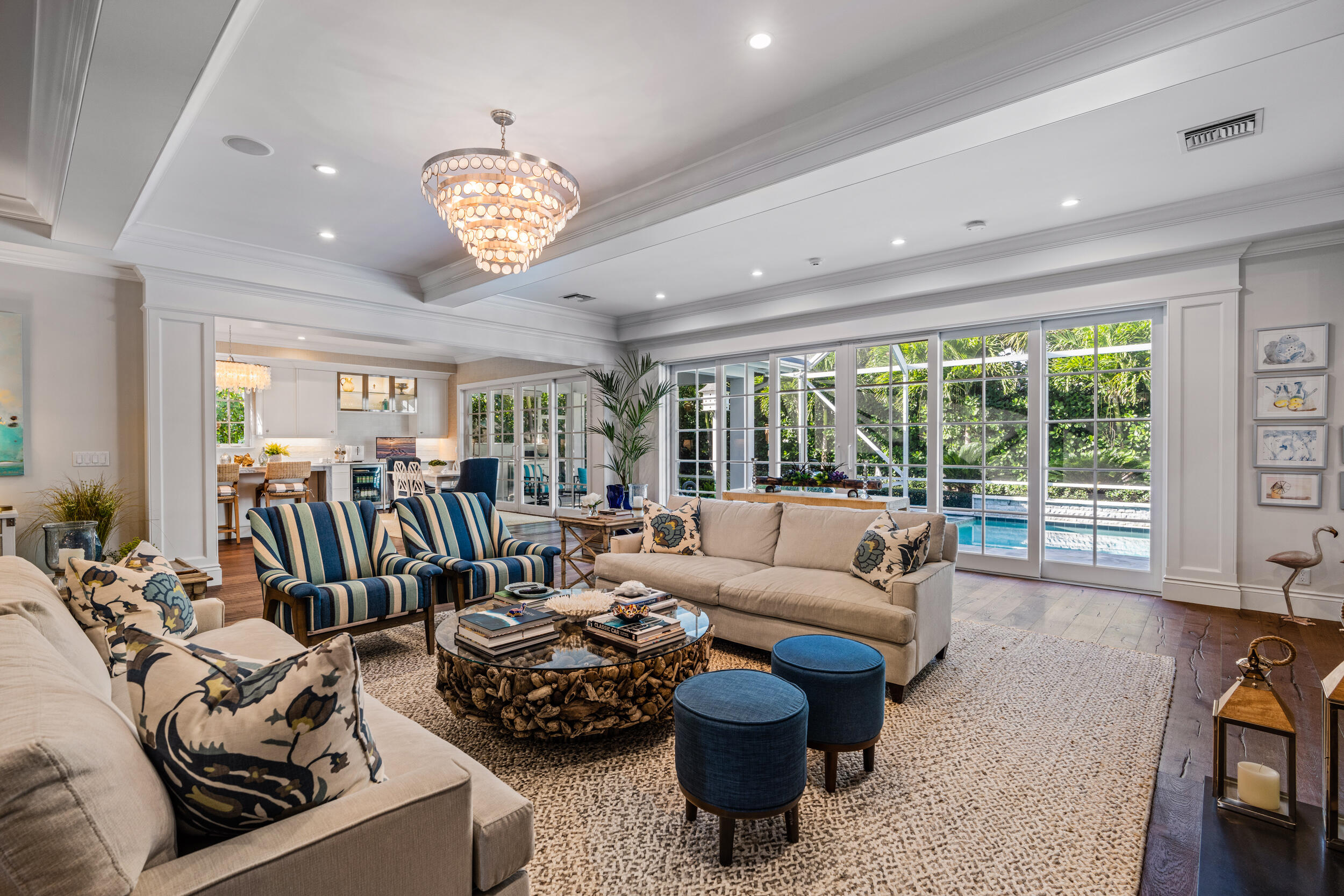 155 Beacon Lane Jupiter Inlet Colony, FL 33469 - Photo 10 of 57 Living Room