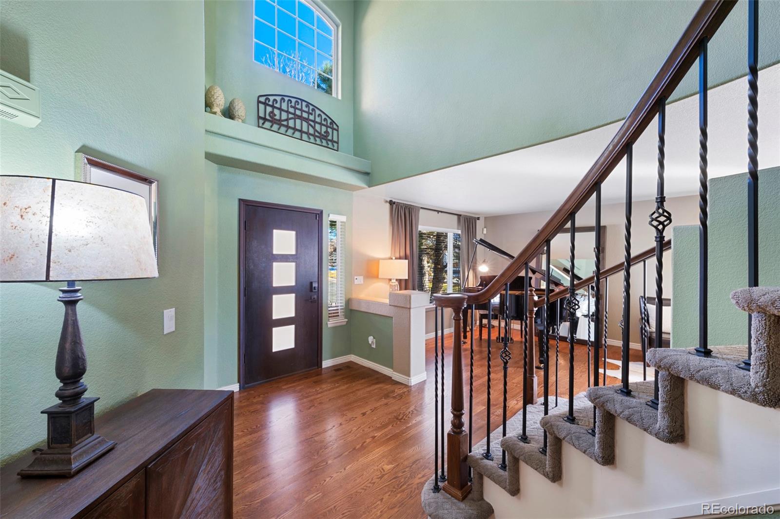 9199 Fox Fire Way Highlands Ranch, CO 80129 - Photo 8 of 49 Gallery Image 8