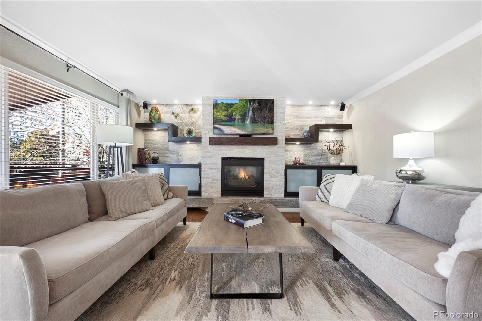 9199 Fox Fire Way Highlands Ranch, CO 80129 - Photo 10 of 49 Gallery Image 10