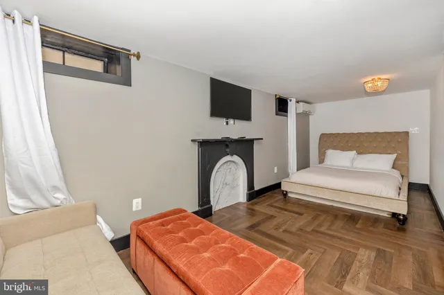 $1,800 | 125 West Church Street, Unit B, Frederick, MD 21701