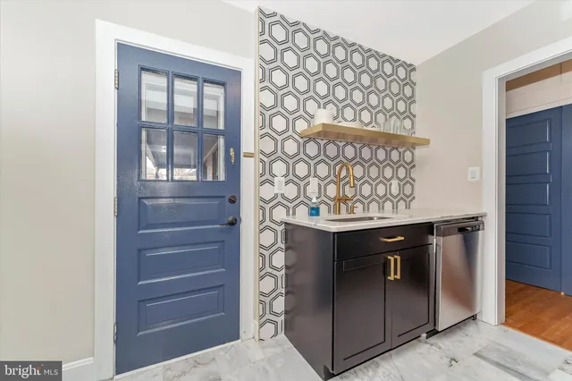 $1,800 | 125 West Church Street, Unit B, Frederick, MD 21701