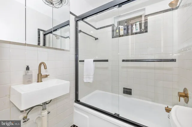 $1,800 | 125 West Church Street, Unit B, Frederick, MD 21701