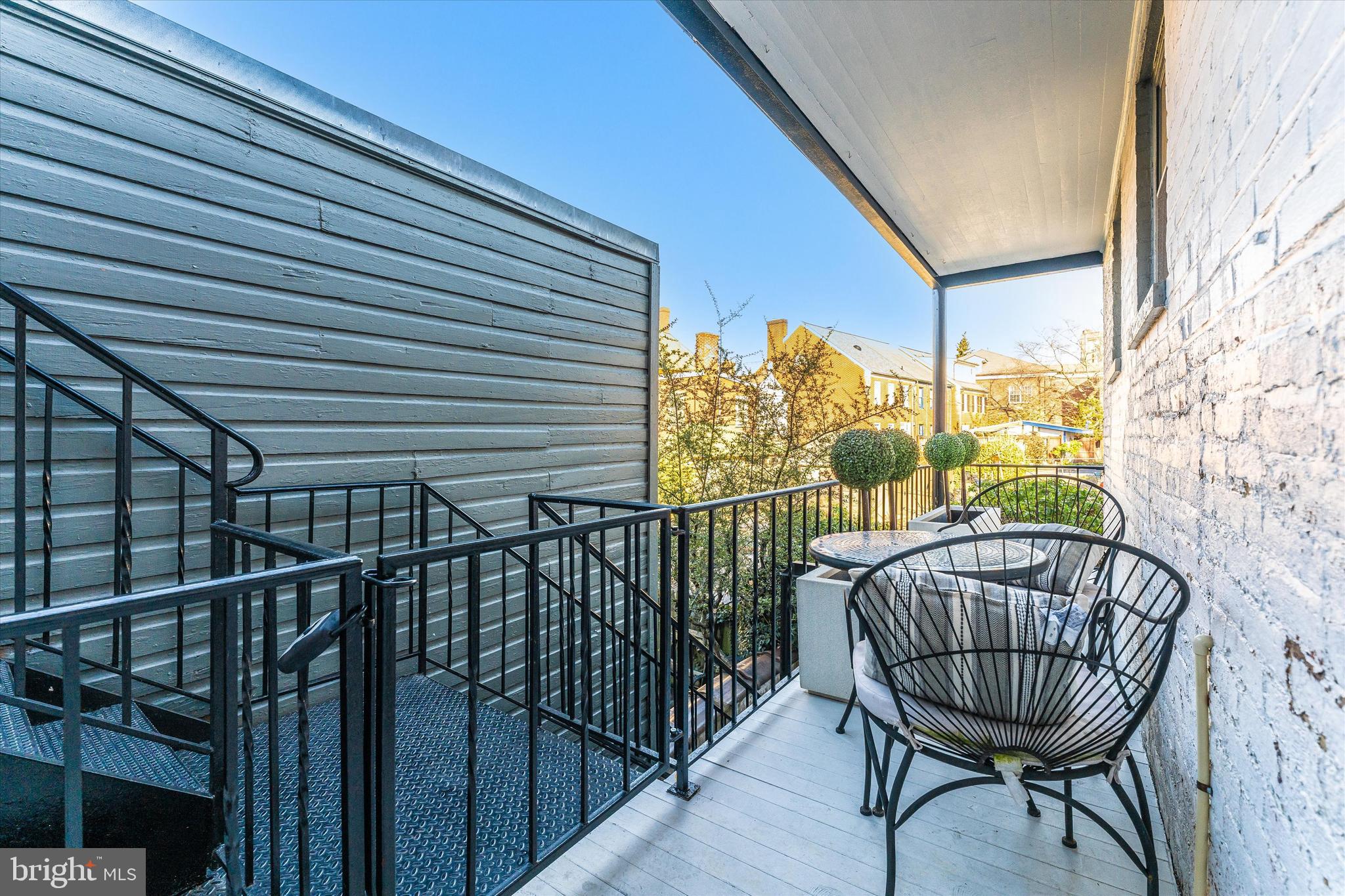 125 West Church Street, Unit B Frederick, MD 21701 - Photo 42 of 60 a view of balcony with a potted plant
