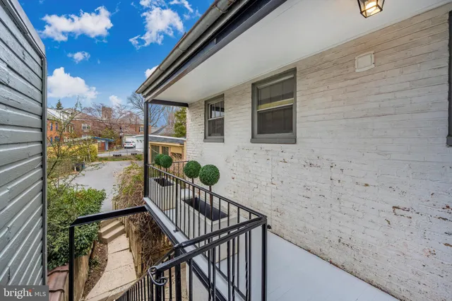 $1,800 | 125 West Church Street, Unit B, Frederick, MD 21701