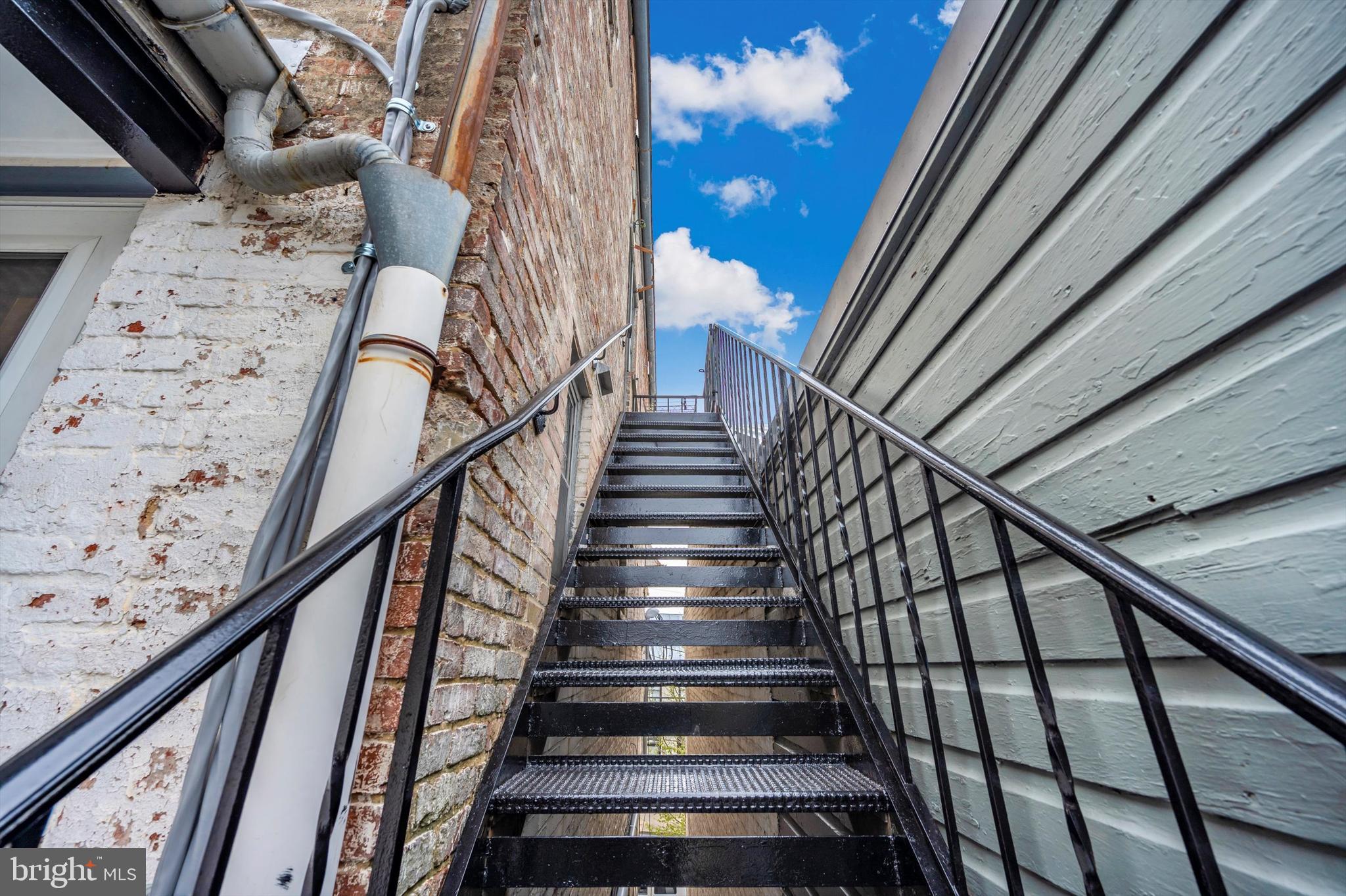 125 West Church Street, Unit B Frederick, MD 21701 - Photo 50 of 60 a view of entryway