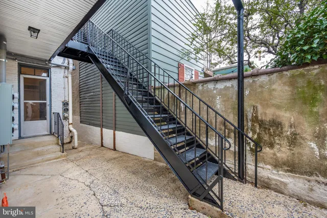 $1,800 | 125 West Church Street, Unit B, Frederick, MD 21701