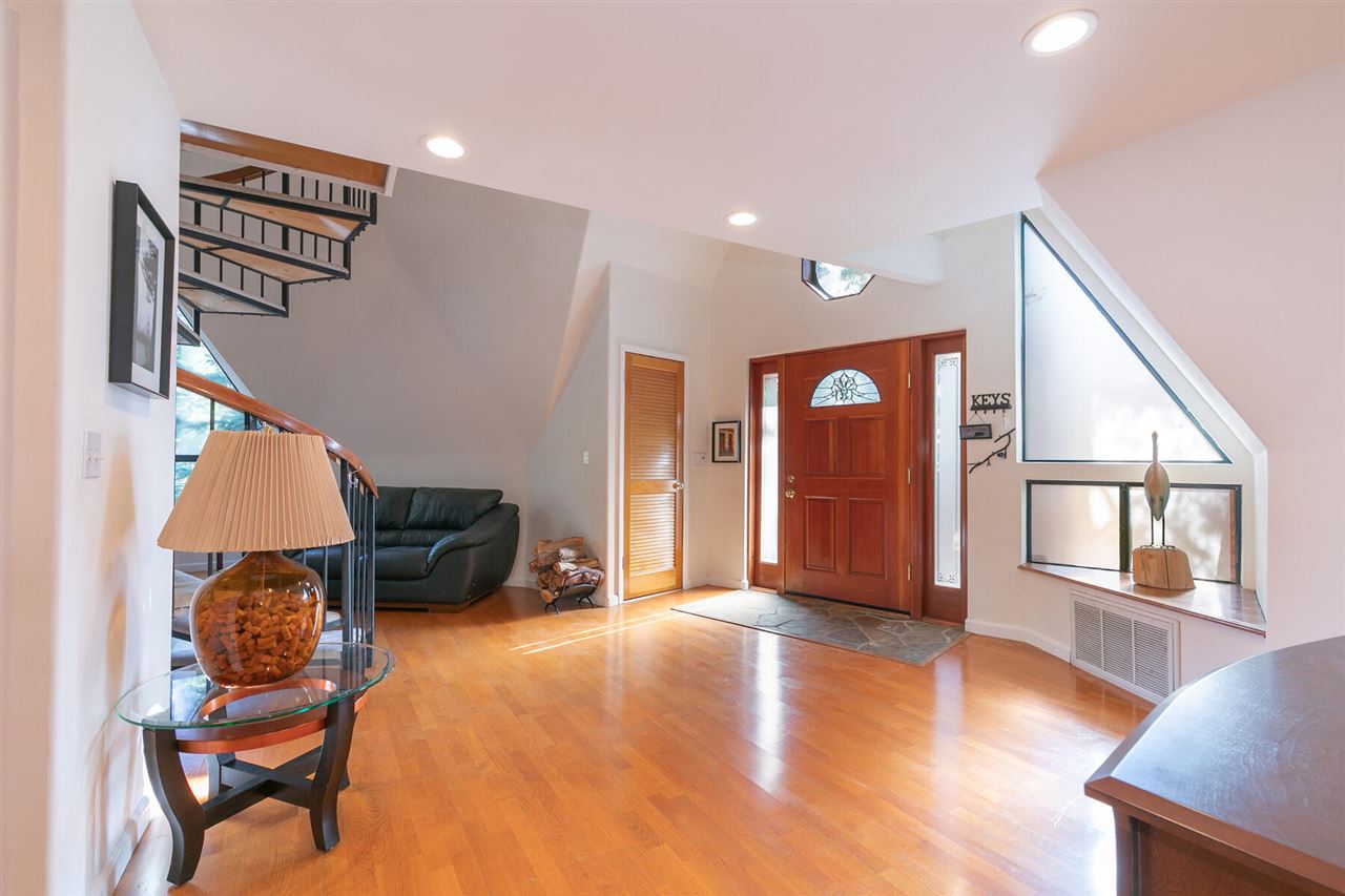 11842 Chamonix Road Truckee, CA 96161 - Photo 3 of 20 Gallery Image 3