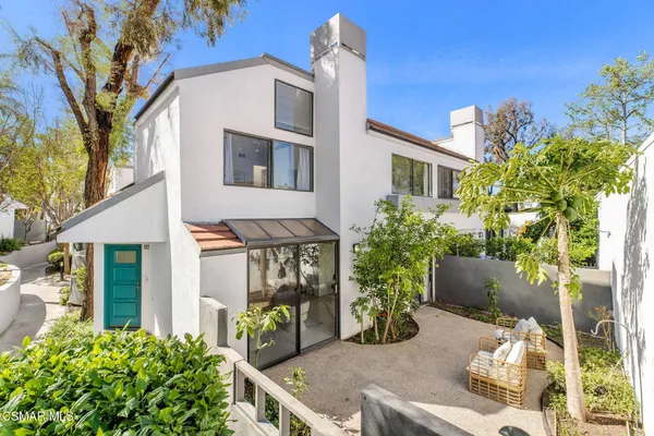 $499,000 | 1109 Tivoli Lane, Unit 122, Simi Valley, CA 93065