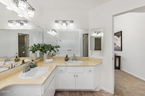 $499,000 | 1109 Tivoli Lane, Unit 122, Simi Valley, CA 93065