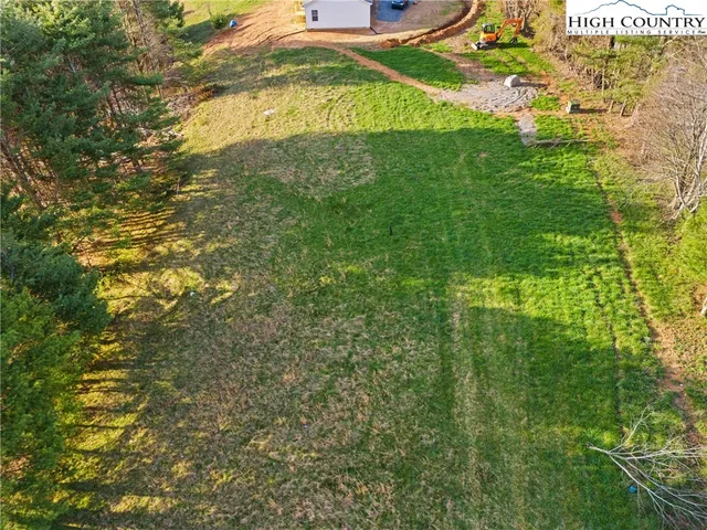 a view of a small yard