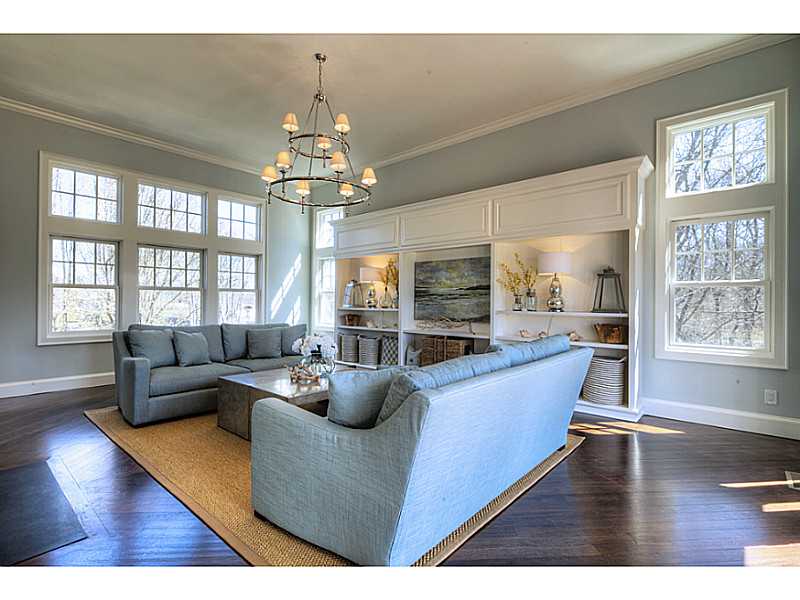 24 Brenton Road Newport, RI 02840 - Photo 11 of 22 Den/Family/Great Room.