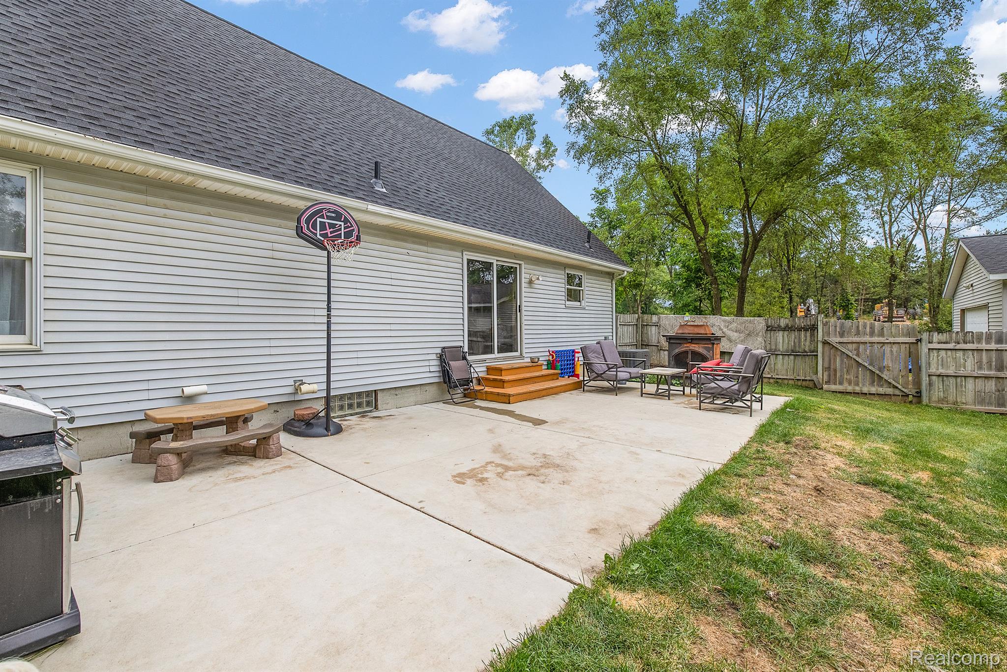 810 East Buell Road Rochester, MI 48306 - Photo 6 of 38 Gallery Image 6