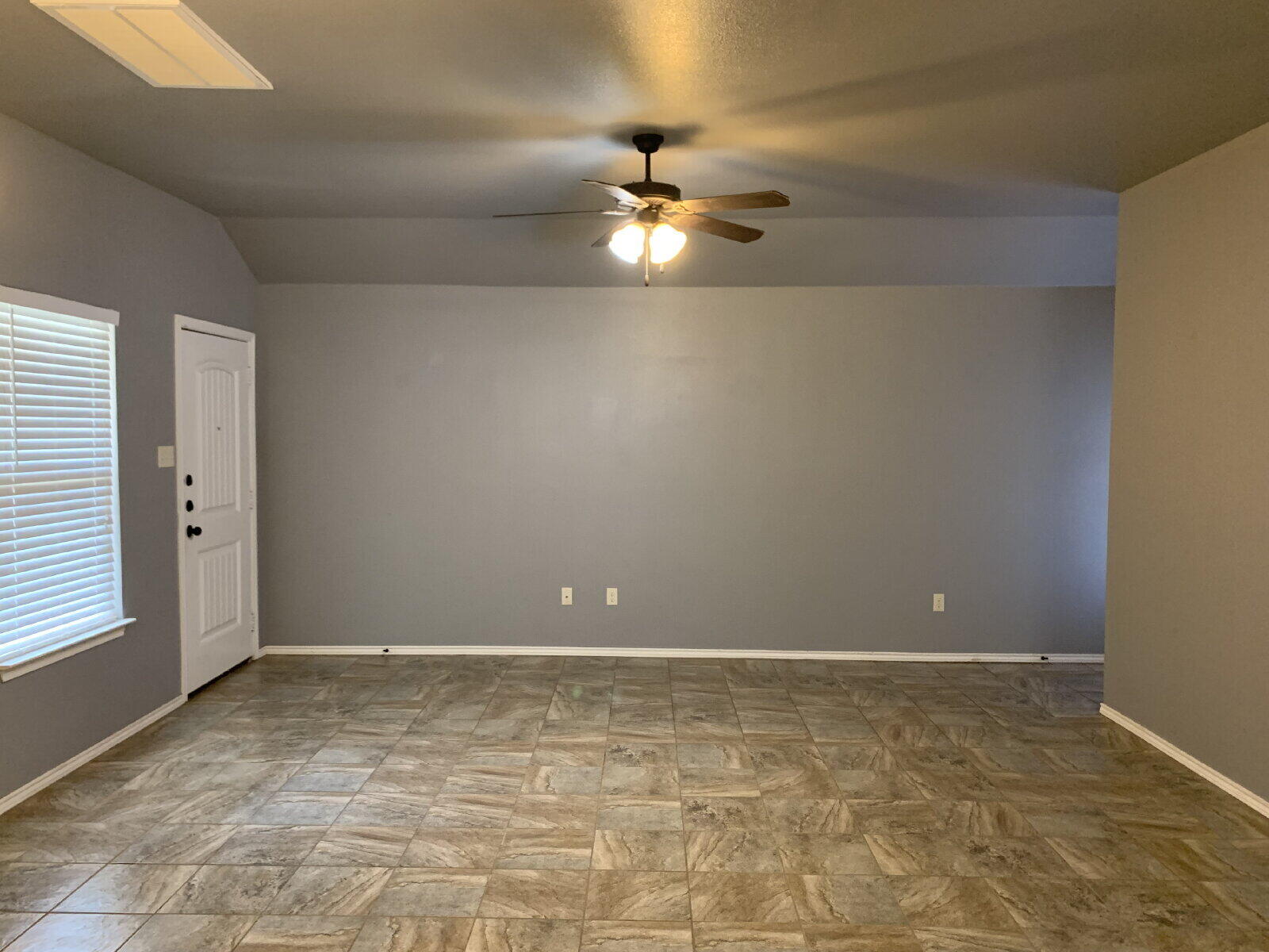 9802 Avenue West, Unit B Lubbock, TX 79423 - Photo 2 of 14 1