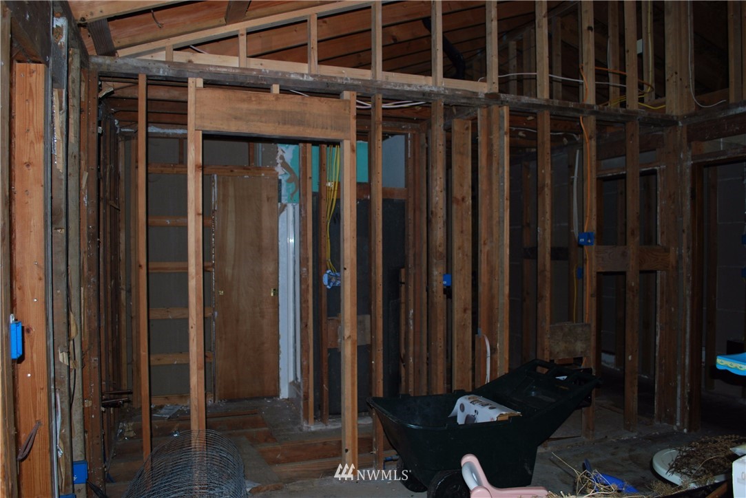 323 Lund Road Cosmopolis, WA 98537 - Photo 5 of 25 Gallery Image 5