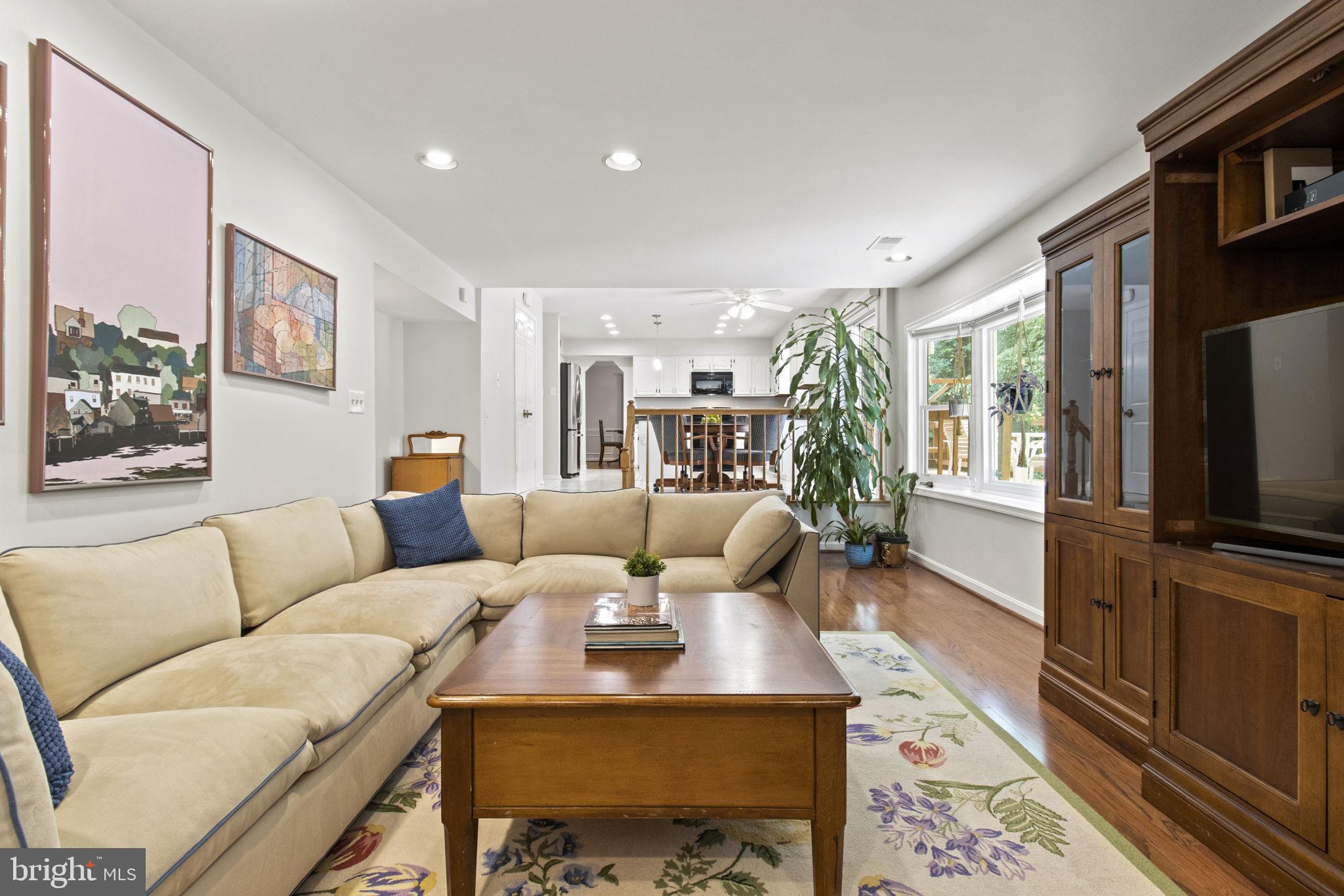 13712 Castle Cliff Way Silver Spring, MD 20904 - Photo 9 of 29 Light-Filled Family Room