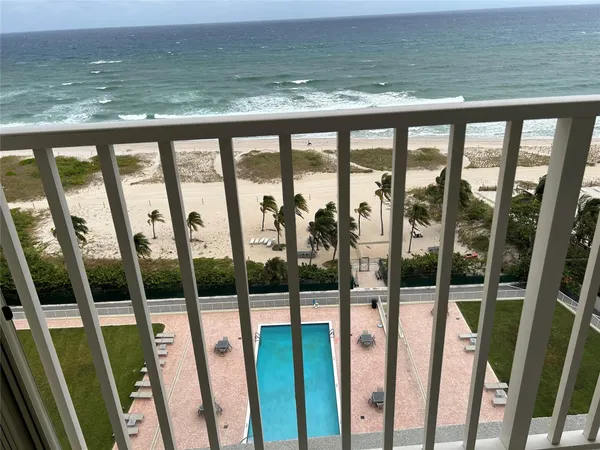 $699,999 | 750 North Ocean Boulevard, Unit 1409, Pompano Beach, FL 33062