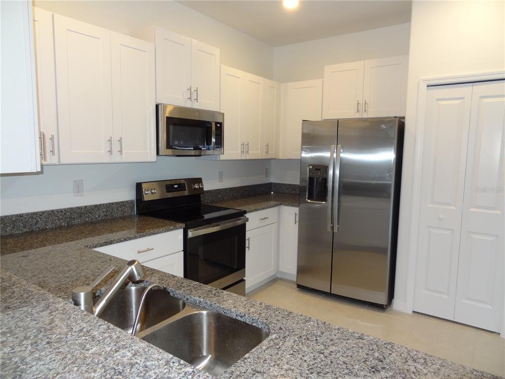 5220 Forum Boulevard Holiday, FL 34690 - Photo 3 of 25