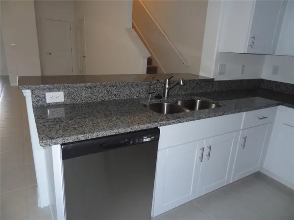 $1,890 | 5220 Forum Boulevard, Holiday, FL 34690