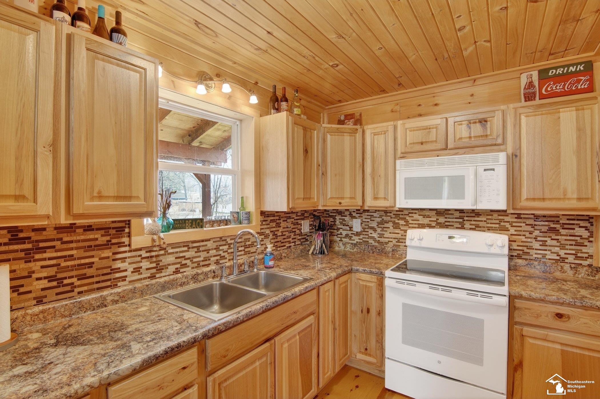 283 South Fremont Road Coldwater, MI 49036 - Photo 12 of 39