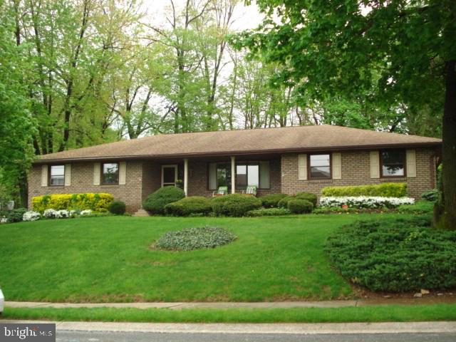 3080 Round Hill Road York, PA 17402 - Photo 1 of 20 Gallery Image 1