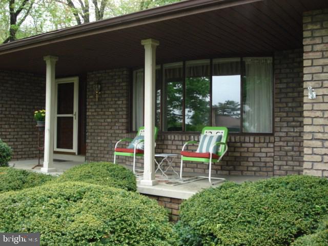 3080 Round Hill Road York, PA 17402 - Photo 3 of 20 Gallery Image 3