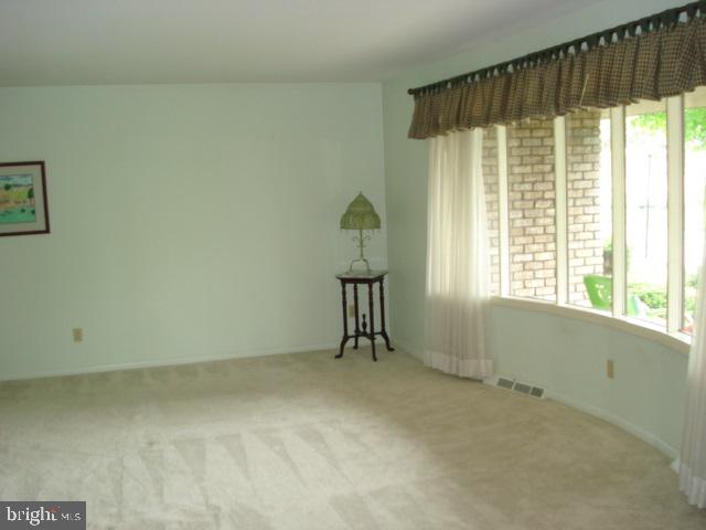 3080 Round Hill Road York, PA 17402 - Photo 5 of 20 Gallery Image 5