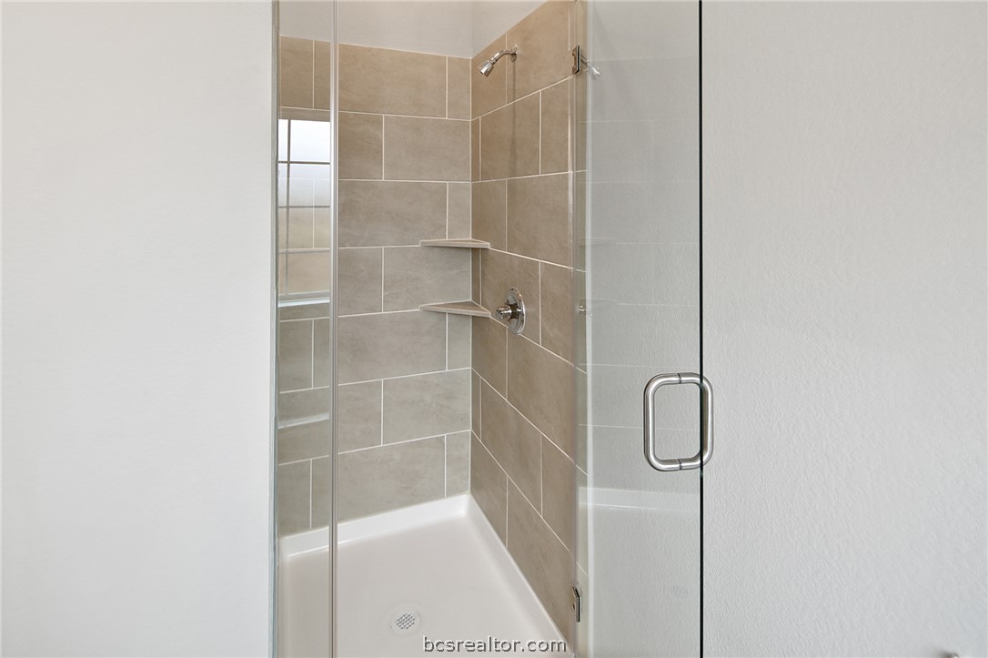 10603 Natural Pond Road College Station, TX 77845 - Photo 18 of 33 Primary shower