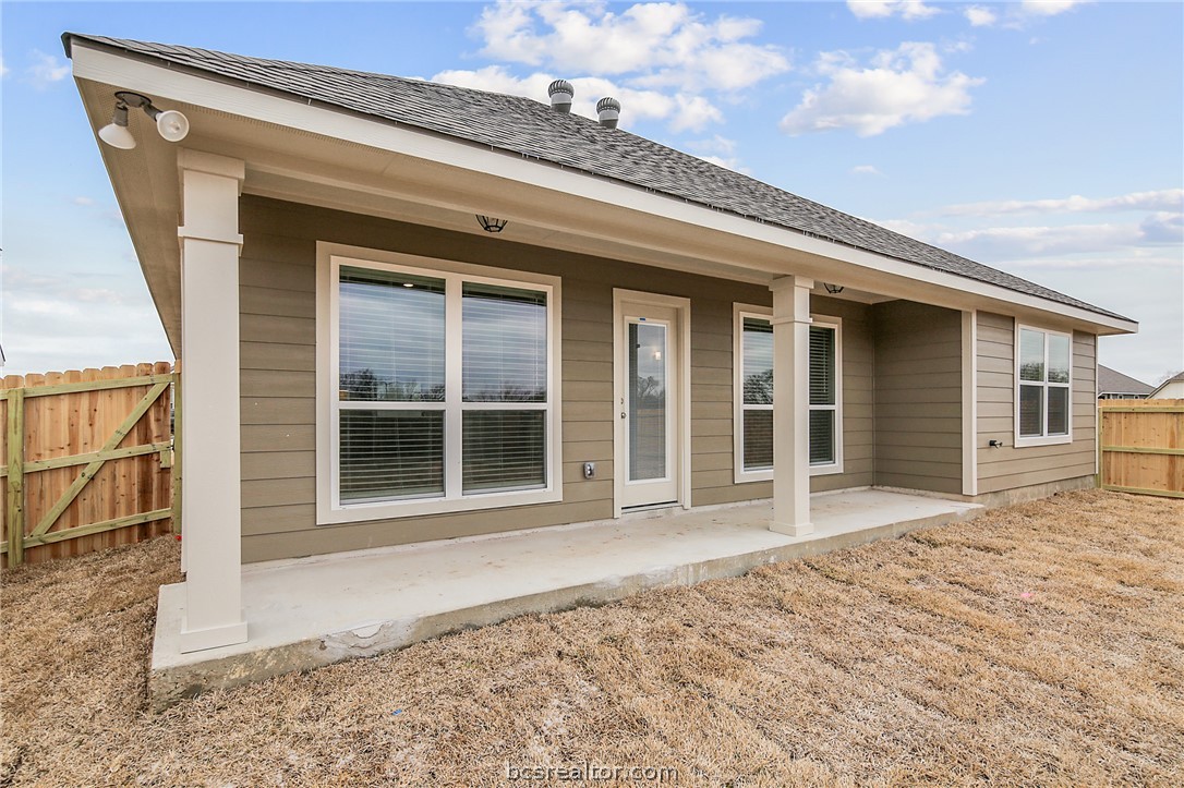 10603 Natural Pond Road College Station, TX 77845 - Photo 25 of 33 Patio