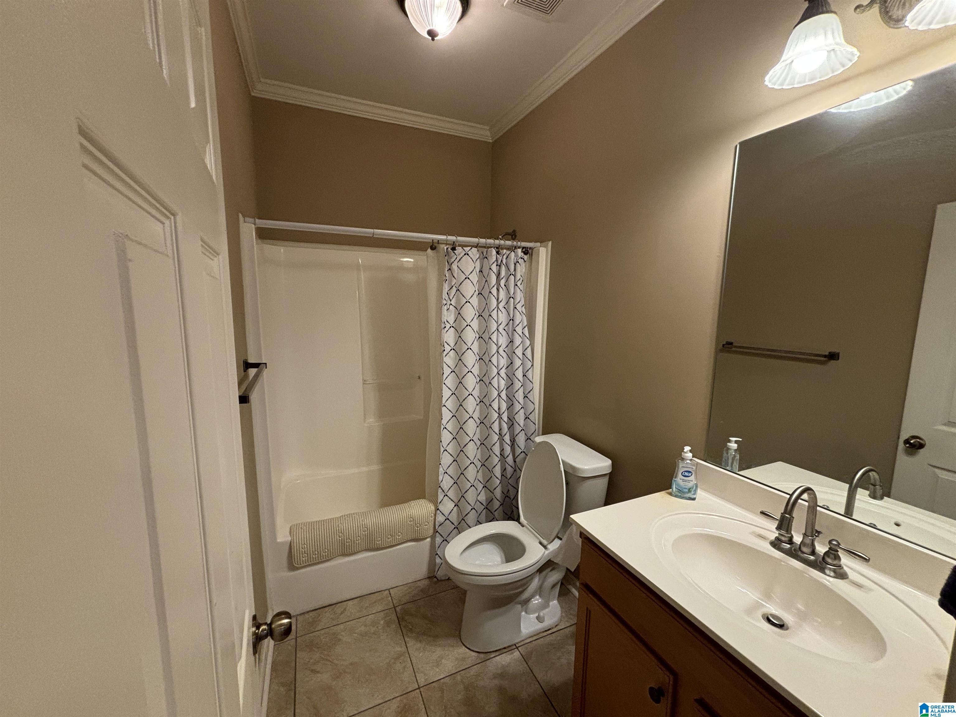 183 Cove Lane Pelham, AL 35124 - Photo 16 of 22