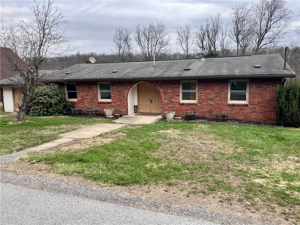 218 Locust Street Rural Valley, PA 16249 - Photo 1 of 40