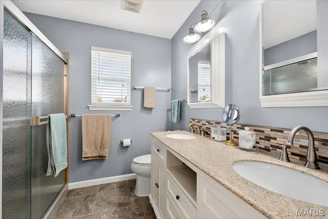 $325,000 | 102 Williamsburg Drive, Crystal City, MO 63019