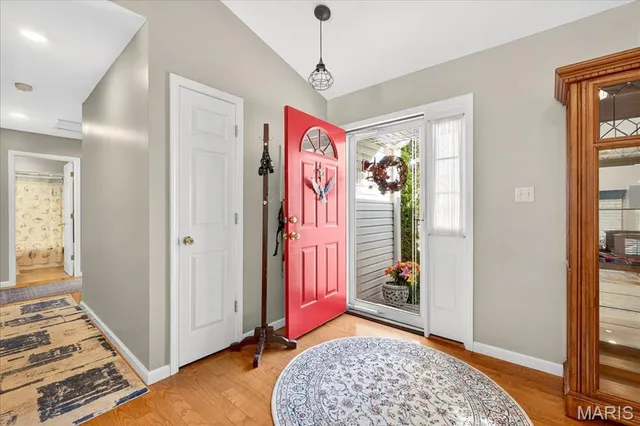 $325,000 | 102 Williamsburg Drive, Crystal City, MO 63019