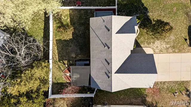 $325,000 | 102 Williamsburg Drive, Crystal City, MO 63019