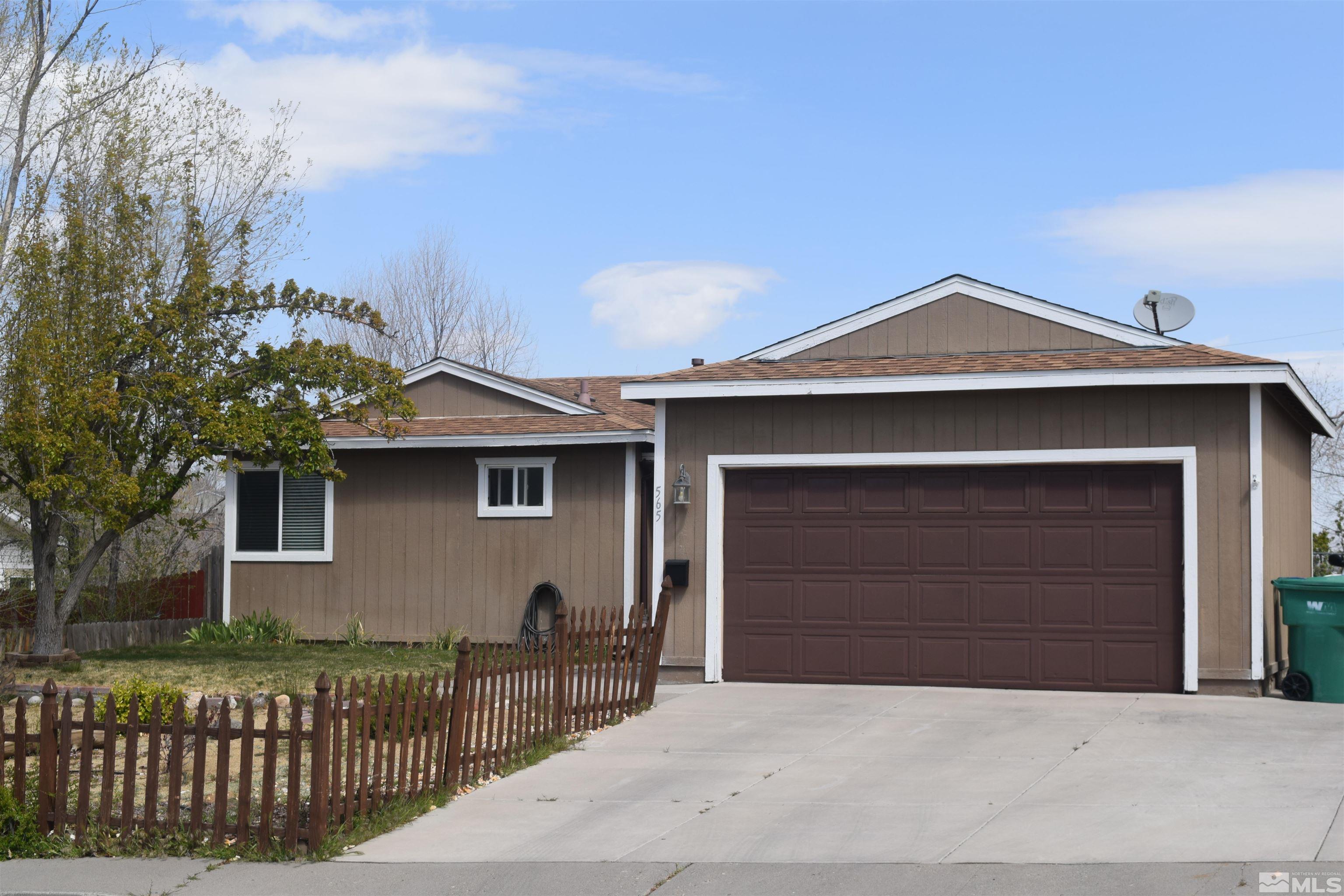 565 Wellington Way Reno, NV 89506 - Photo 3 of 37 Photo 3