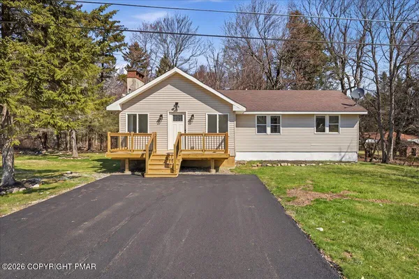 $329,000 | 2114 Wild Cherry Lane, Tobyhanna, PA 18466