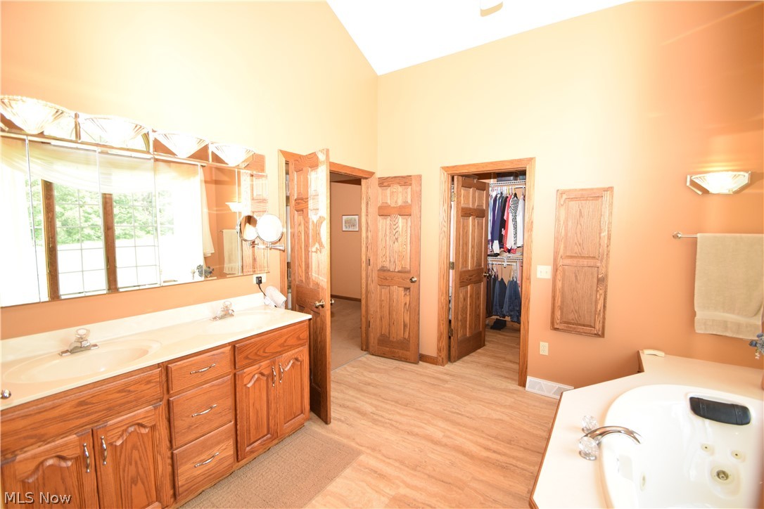 2786 Hallock Young Road Warren, OH 44481 - Photo 18 of 34 Gallery Image 18