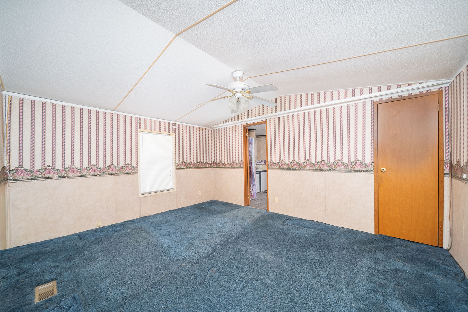 4603 Crosby Cedar Bayou Road Baytown, TX 77521 - Photo 11 of 14 a view of an empty room with a window