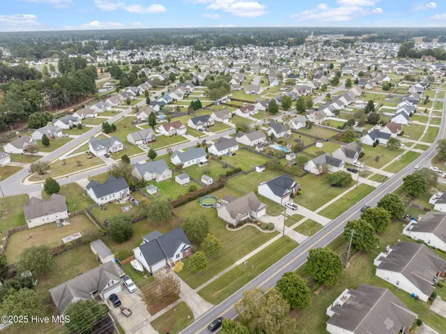 $235,000 | 263 Laurie Ellis Road, Winterville, NC 28590