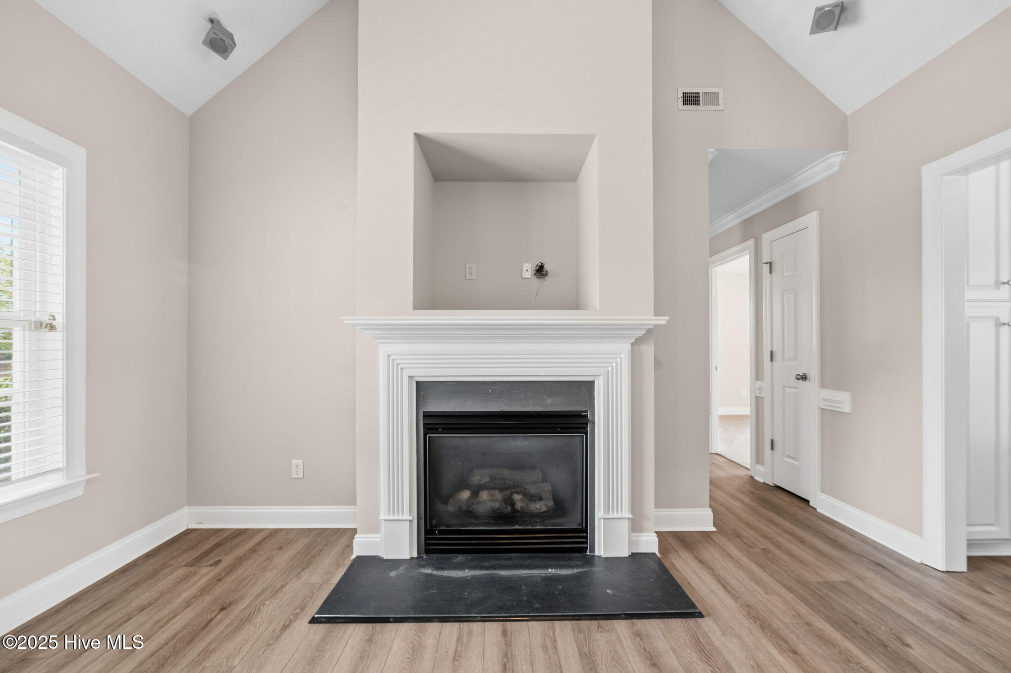 263 Laurie Ellis Road Winterville, NC 28590 - Photo 4 of 43 15-web-or-mls-LHV_6130