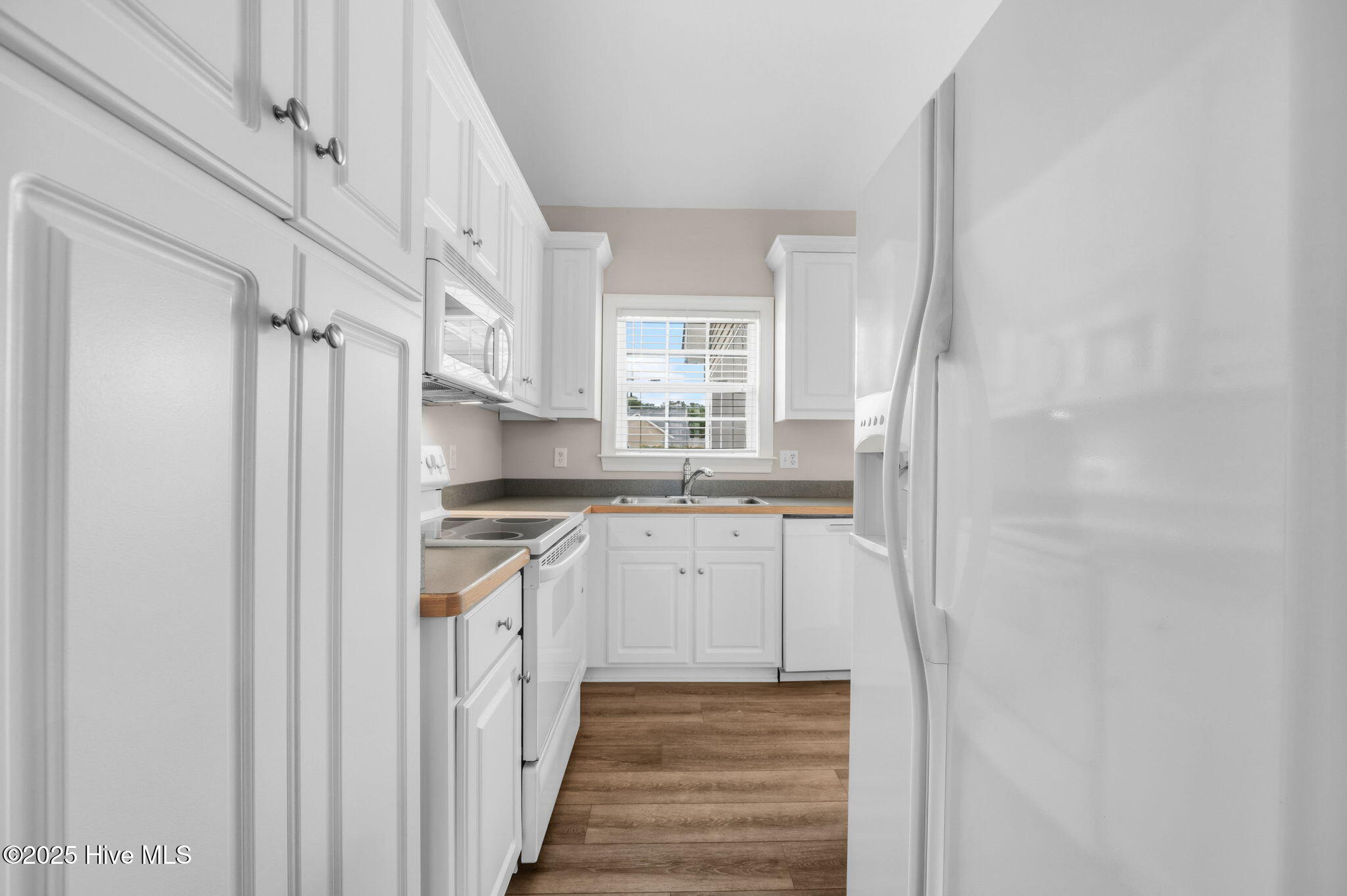 263 Laurie Ellis Road Winterville, NC 28590 - Photo 7 of 43 18-web-or-mls-LHV_6139