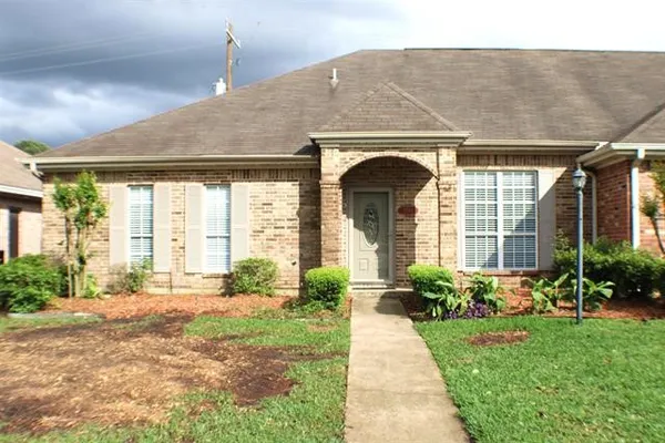 $2,250 | 7745 Pecan Drive, Beaumont, TX 77713