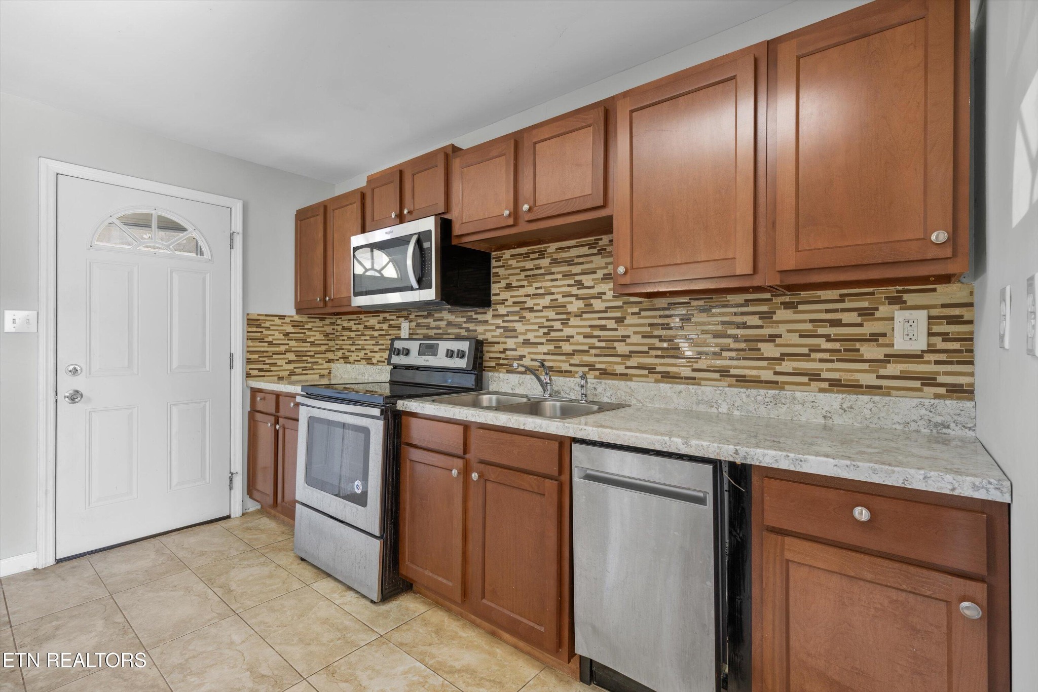 125 Hamilton Circle Oak Ridge, TN 37830 - Photo 6 of 27