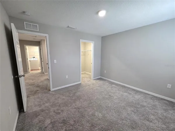 $2,800 | 5694 Arlington River Dr., Lakeland, FL 33811