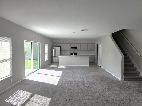 $2,800 | 5694 Arlington River Dr., Lakeland, FL 33811