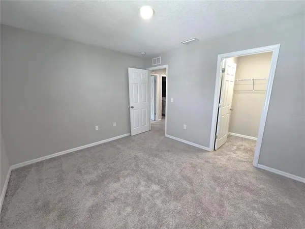 $2,800 | 5694 Arlington River Dr., Lakeland, FL 33811