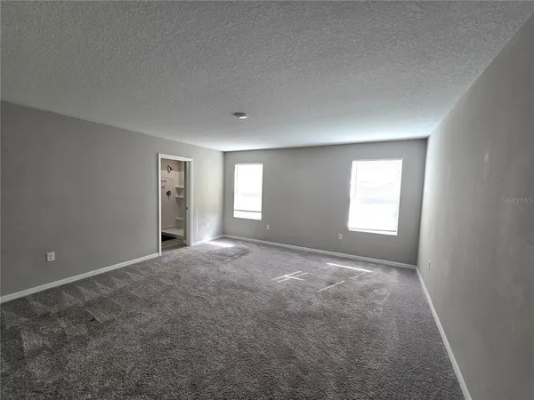 $2,800 | 5694 Arlington River Dr., Lakeland, FL 33811