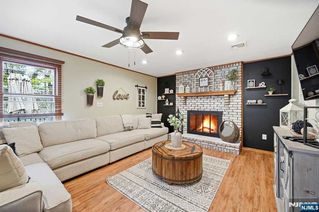 6 Robin Drive Oak Ridge, NJ 07438 - Photo 15 of 49